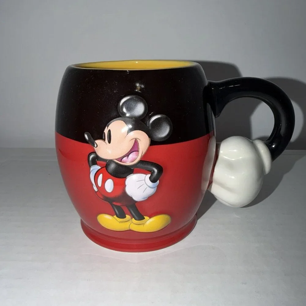 Walt Disney Parks 3D Arm Hand Handle Raised Mickey Mouse 16 oz Coffee Mug‎ Cup